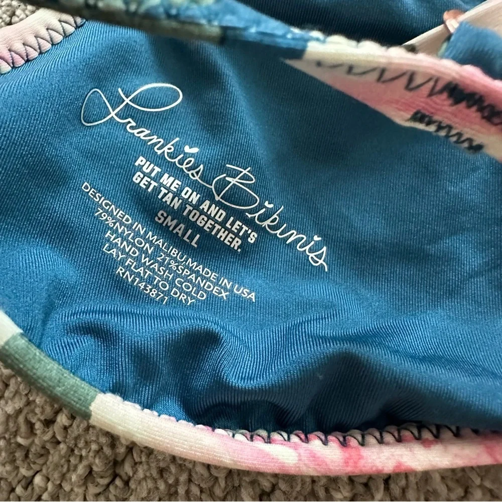 Frankie's Bikini Pink Peony Tanner‎ Top Size Small